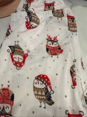 Secret Treasures White Holiday Owl Pajama Bottoms with Red Accents